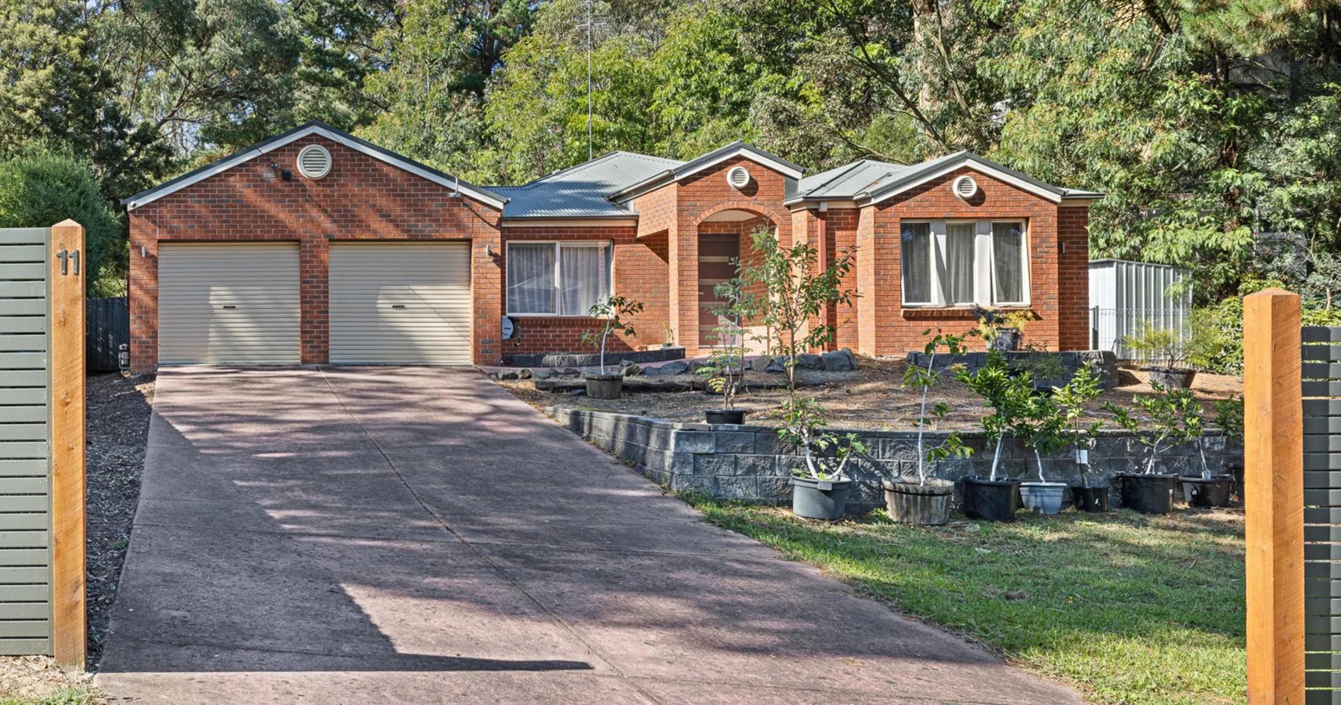 11 Darriwell Drive, Mount Helen VIC 3350
