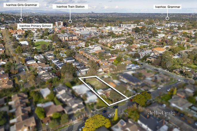 Picture of 11 Dudley Street, IVANHOE VIC 3079