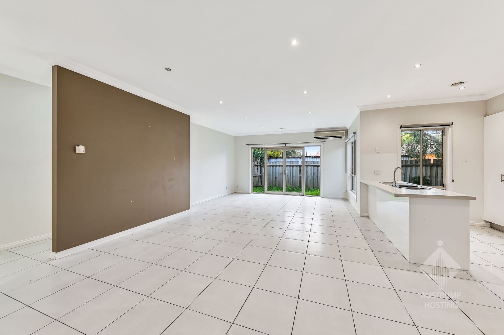 2/48 Pinewood Drive, Mount Waverley Property History & Address