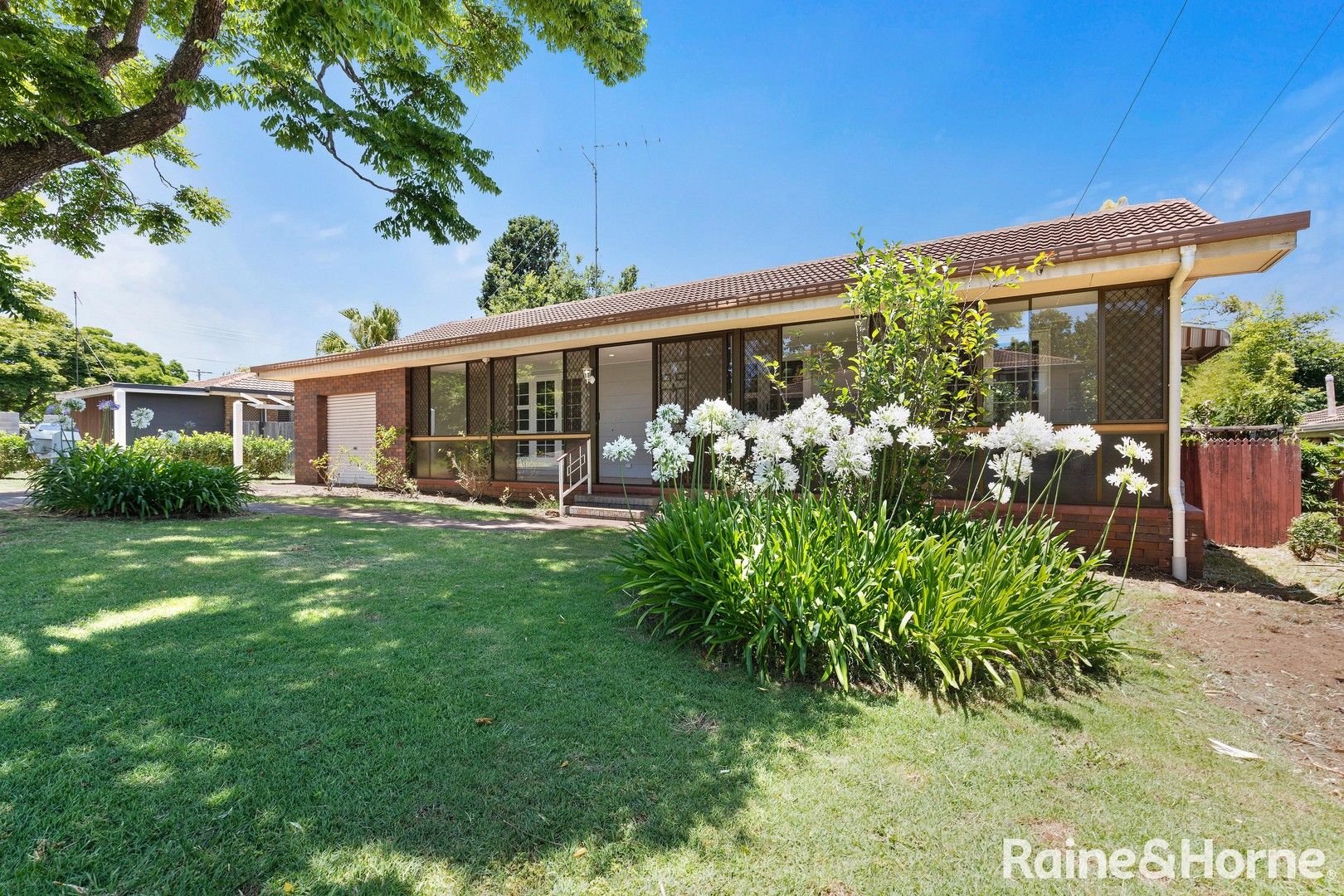 3 bedrooms House in 4 Clewley Crescent RANGEVILLE QLD, 4350