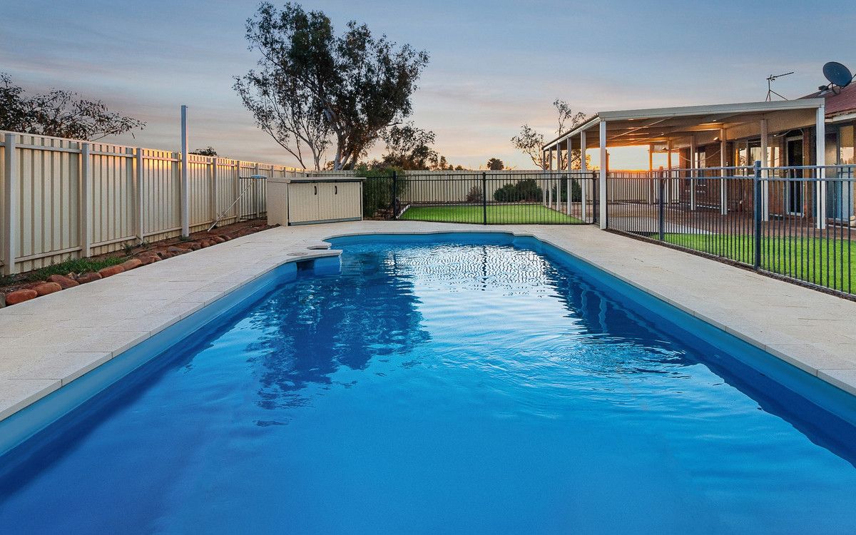 15 Robe Crescent, Dampier WA 6713, Image 0