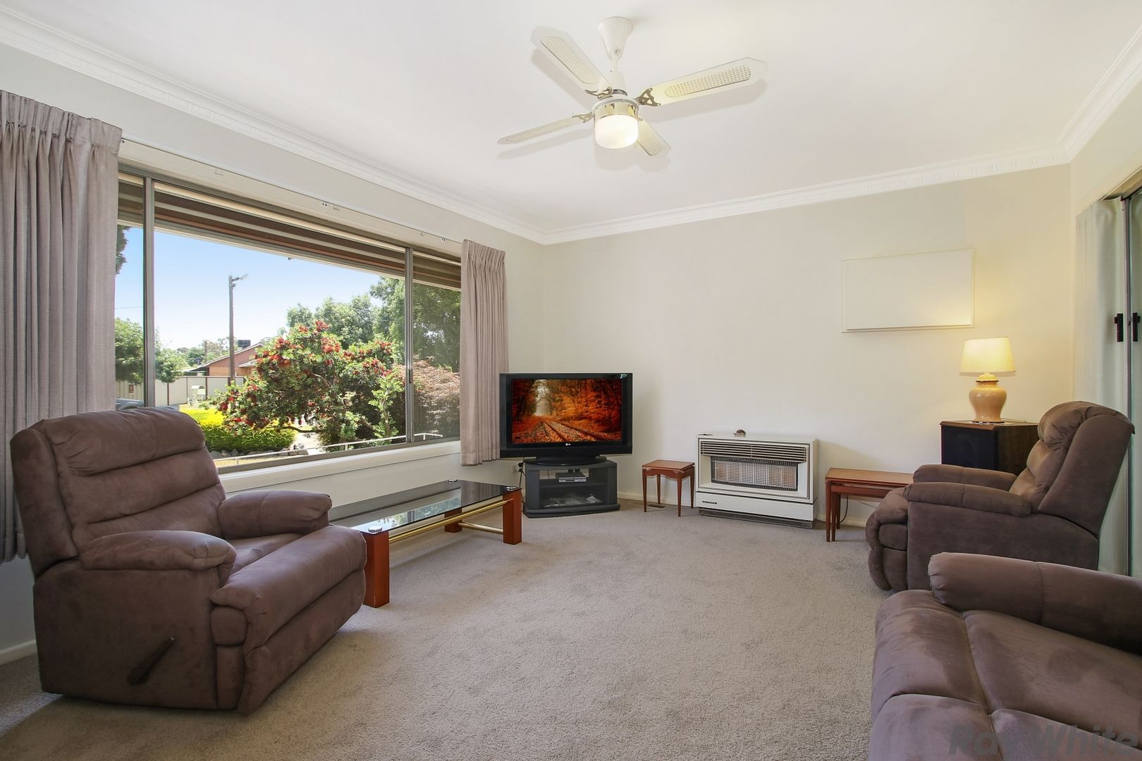 6 Dawn Street, Benalla VIC 3672, Image 1