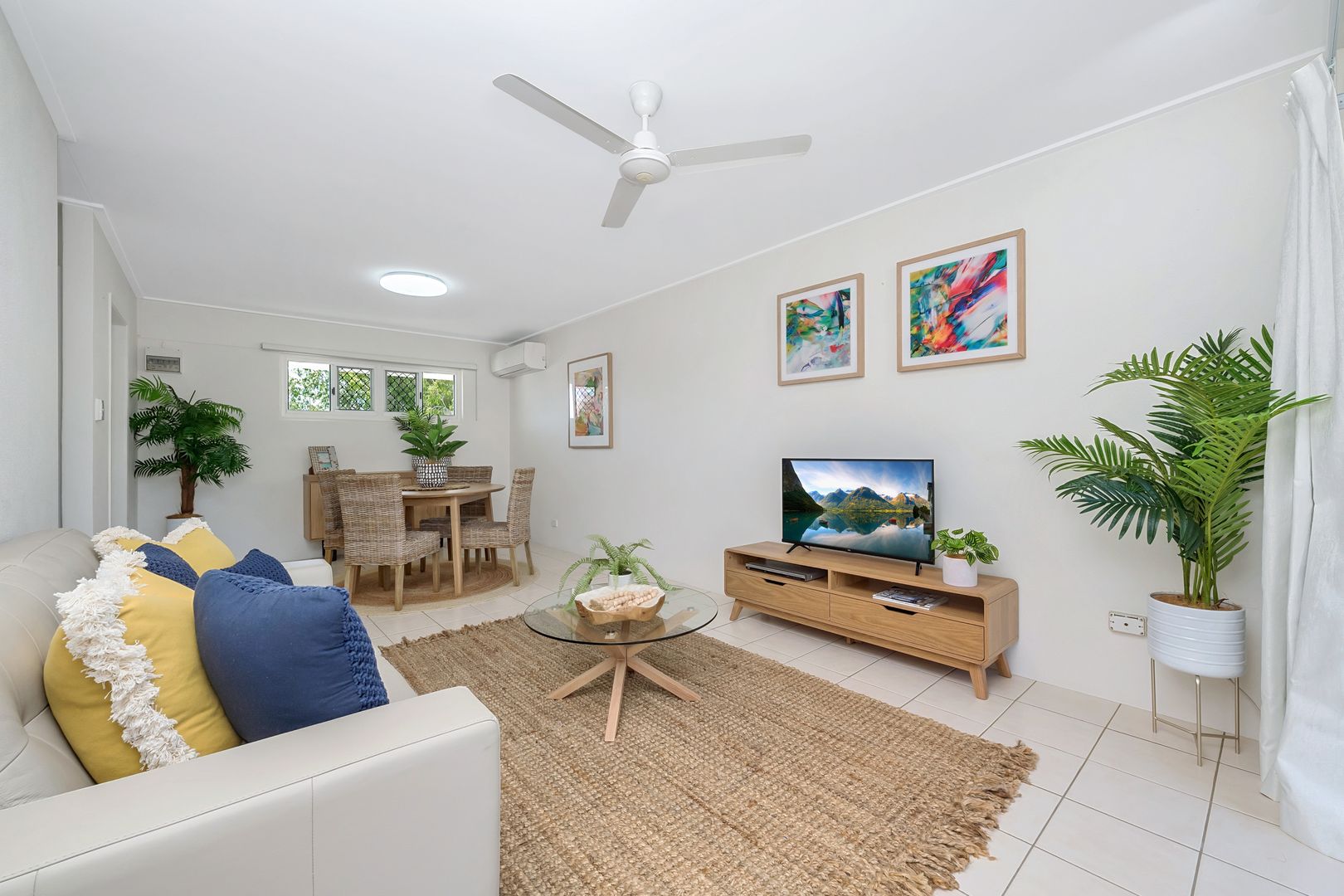 3/8 McKinley Street, North Ward QLD 4810, Image 2