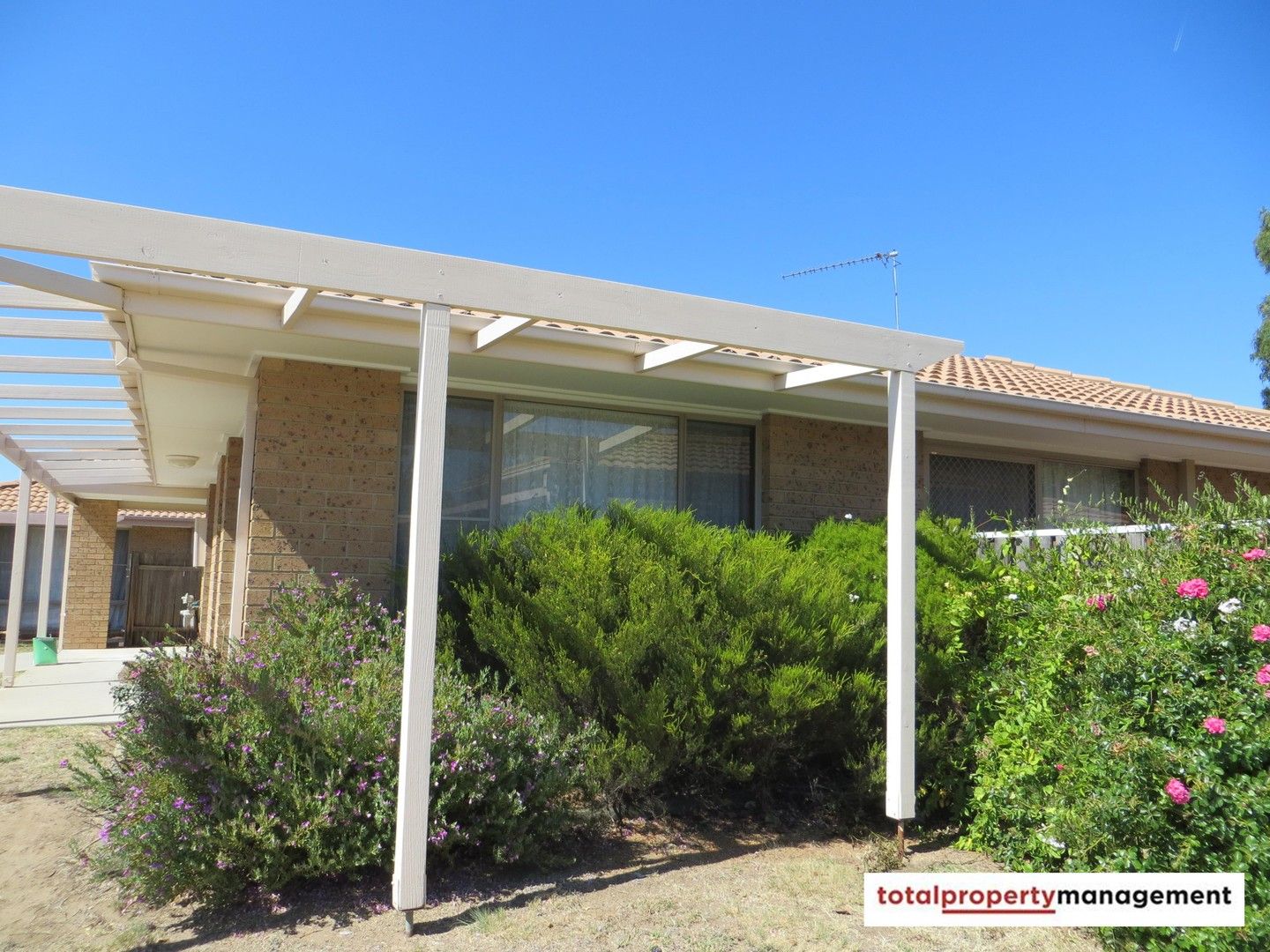 2 bedrooms Townhouse in 6/6 Blakey Close MONASH ACT, 2904
