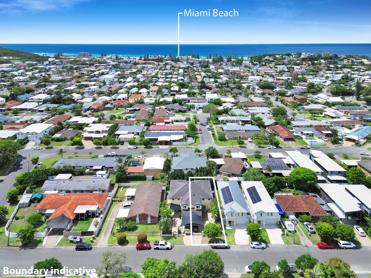 2/5 Doggett Drive, Miami QLD 4220, Image 1