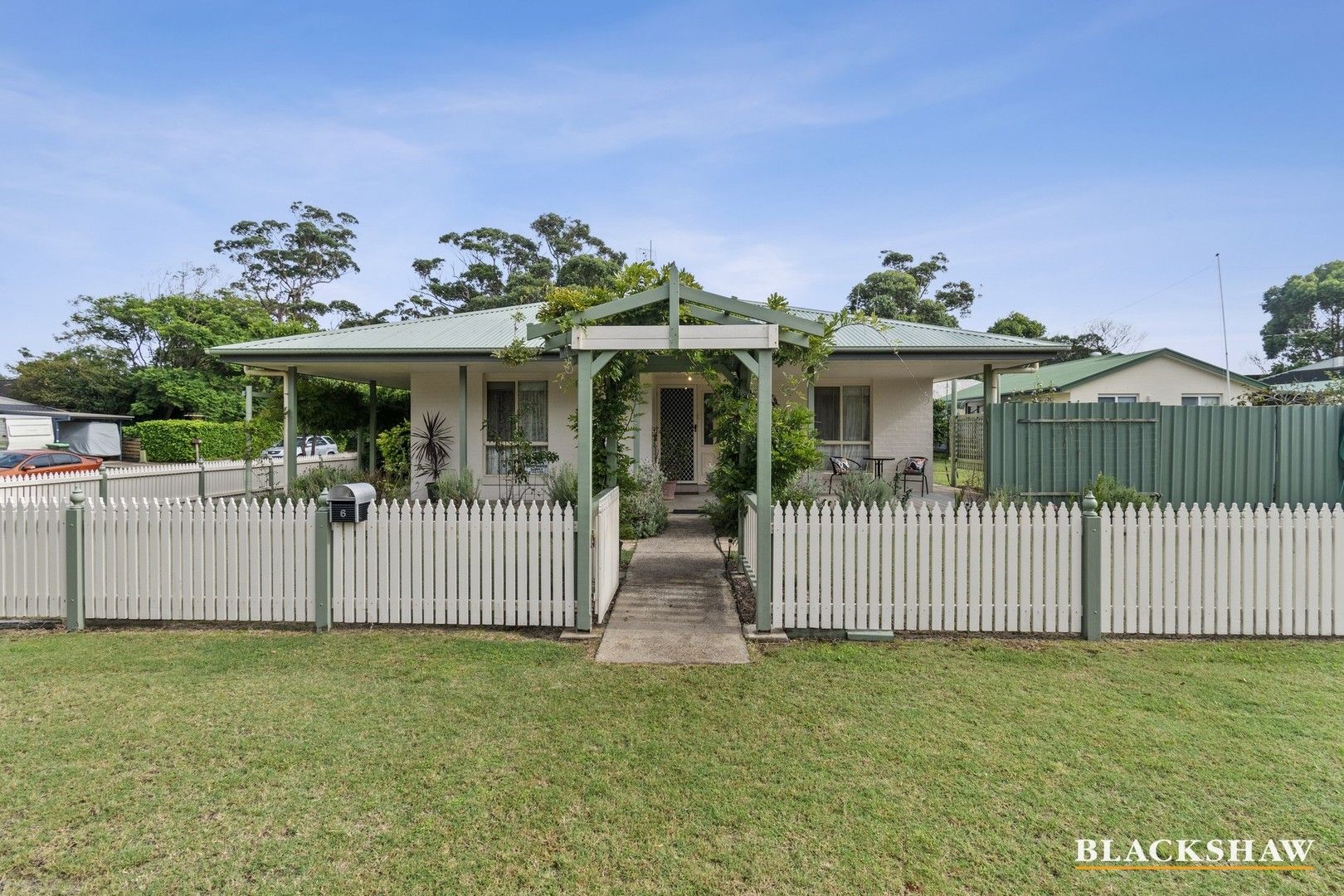 6 Boulder Place, Broulee NSW 2537