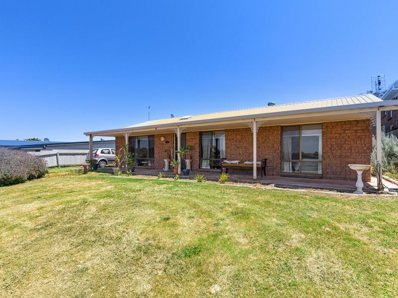 38 Parklands Tce, Beachport SA 5280, Image 1