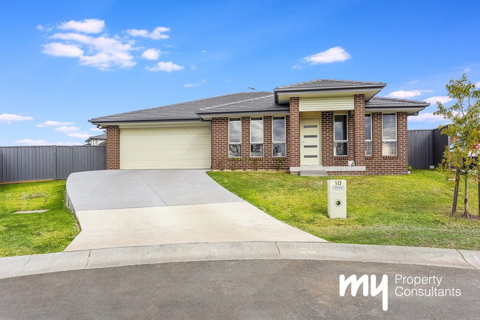 10 Tarini Place, Tahmoor NSW 2573, Image 0