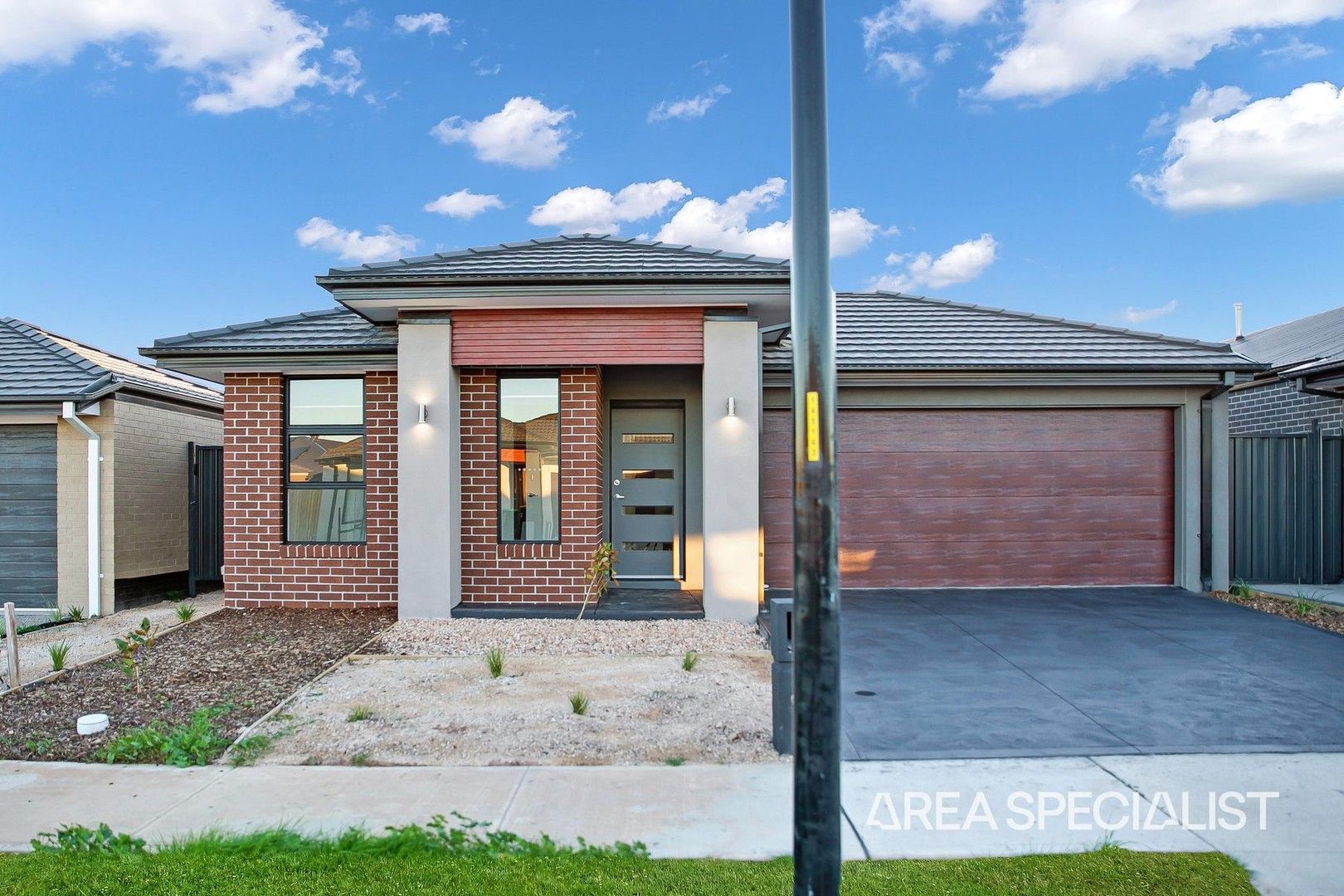 4 bedrooms House in 18 Velvet Avenue ROCKBANK VIC, 3335