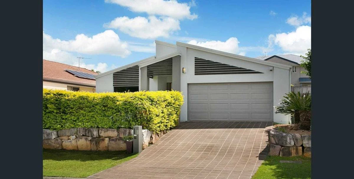 18 Lillydale Place, Calamvale QLD 4116