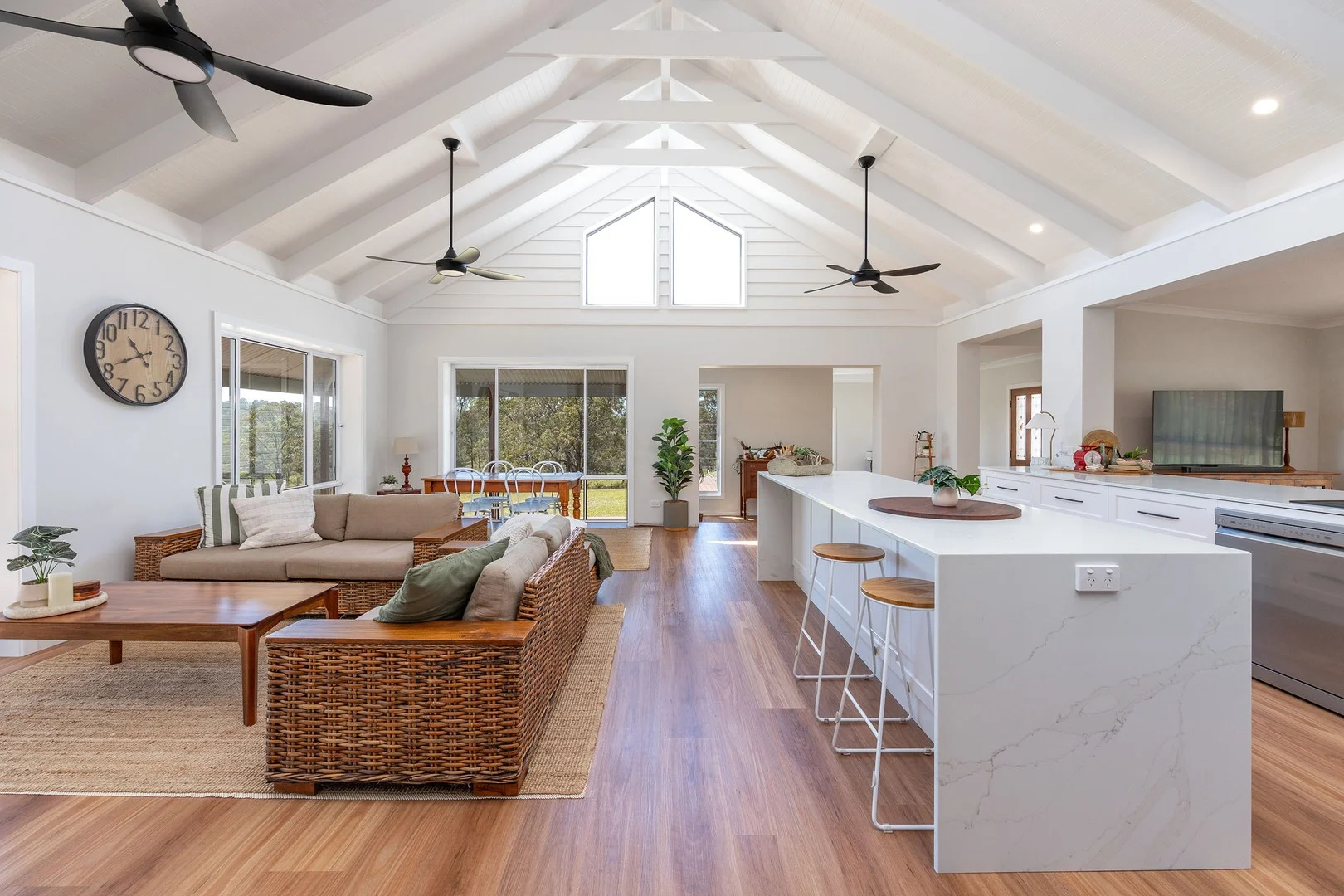 44 Aroona Street, Coomba Park NSW 2428