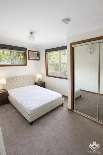 Primary image of Robertson QLD 4109