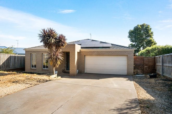 Picture of 8 Chasseles Place, BANNOCKBURN VIC 3331