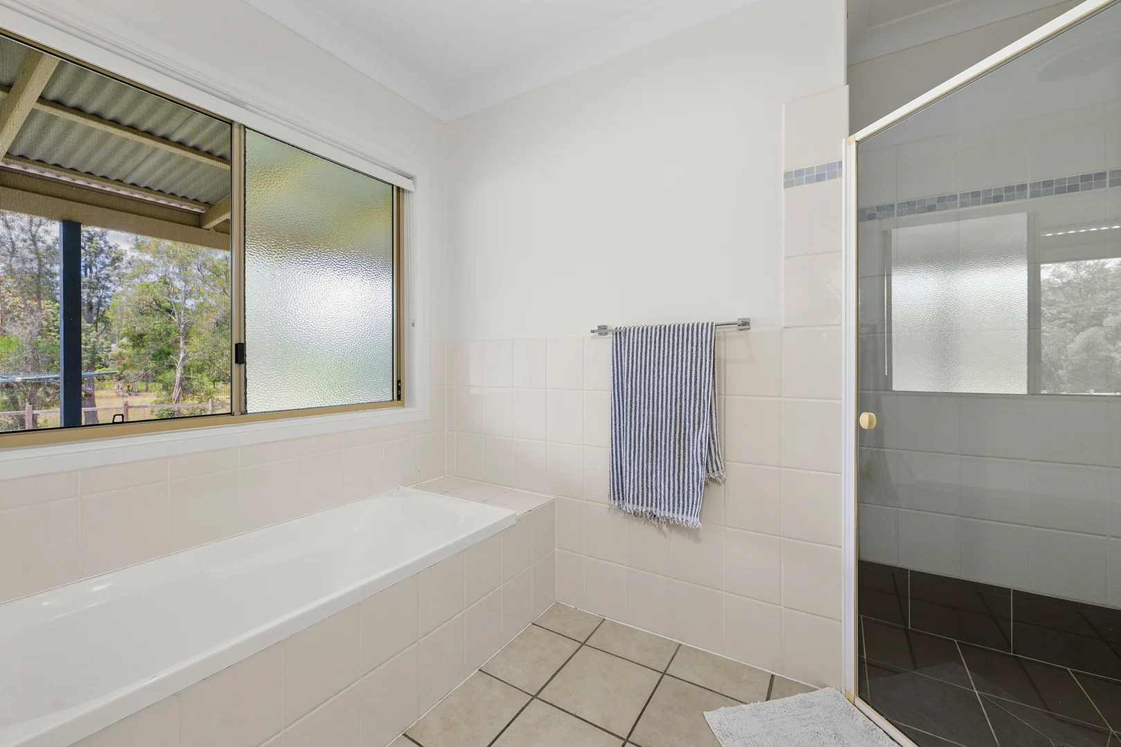 Additional image 19 of 110 Gladrose Crescent, Wongawallan QLD 4210