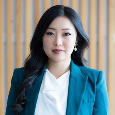 Vivienne Zhang, Sales representative