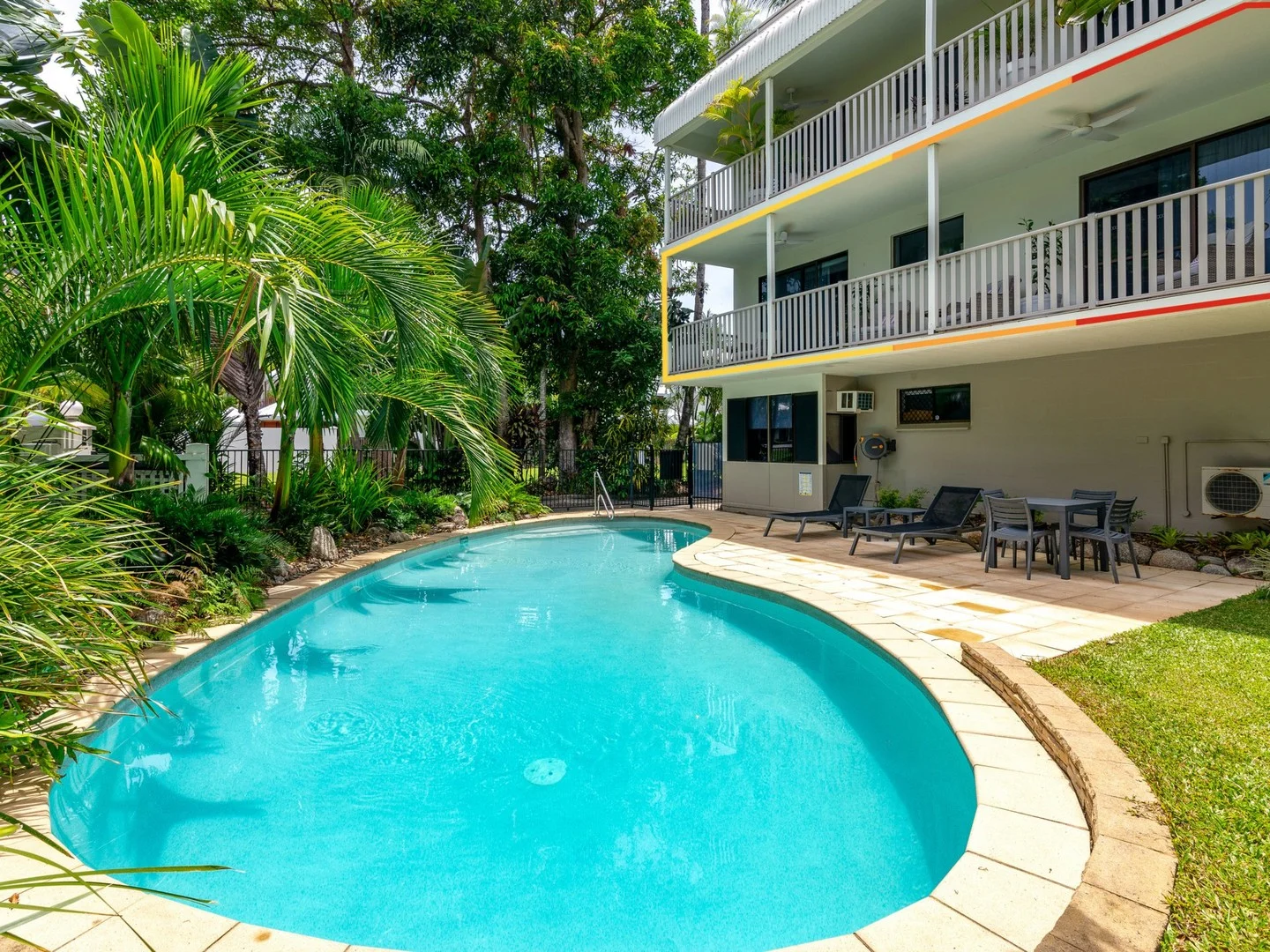 2/10 Davidson Street, Port Douglas QLD 4877