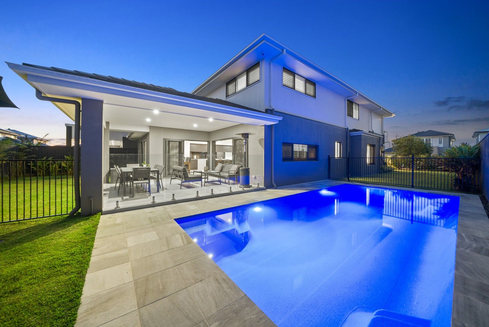5 bedrooms House in 72 Quay Circuit NEWPORT QLD, 4020