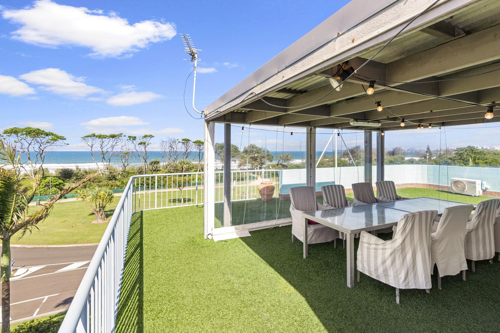 2 bedrooms Apartment / Unit / Flat in 7/60 Alexandra Parade MAROOCHYDORE QLD, 4558