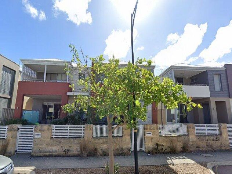 3 bedrooms Townhouse in 8 Affable Way ATWELL WA, 6164