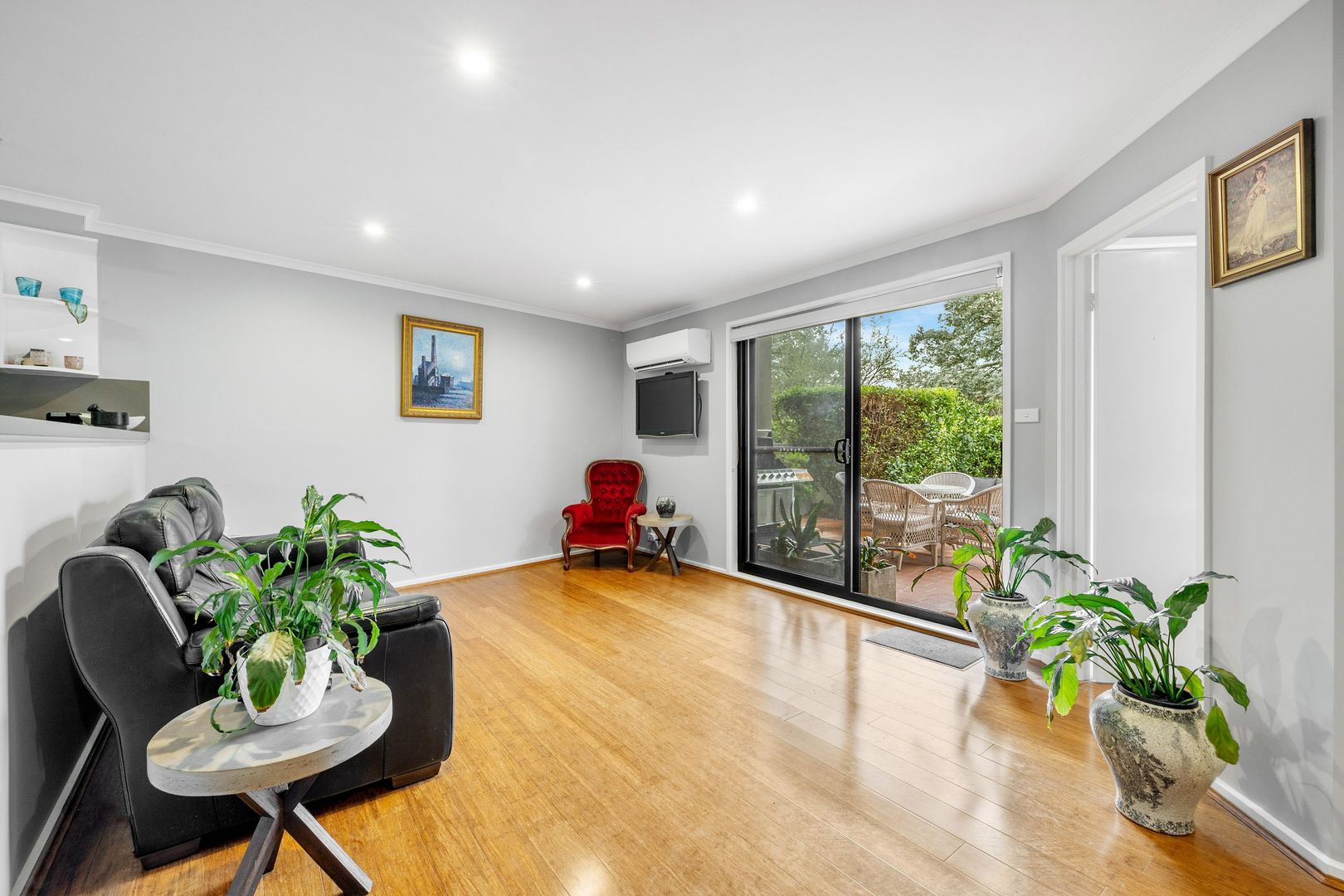 9/5 Wise Street, Braddon ACT 2612, Image 2