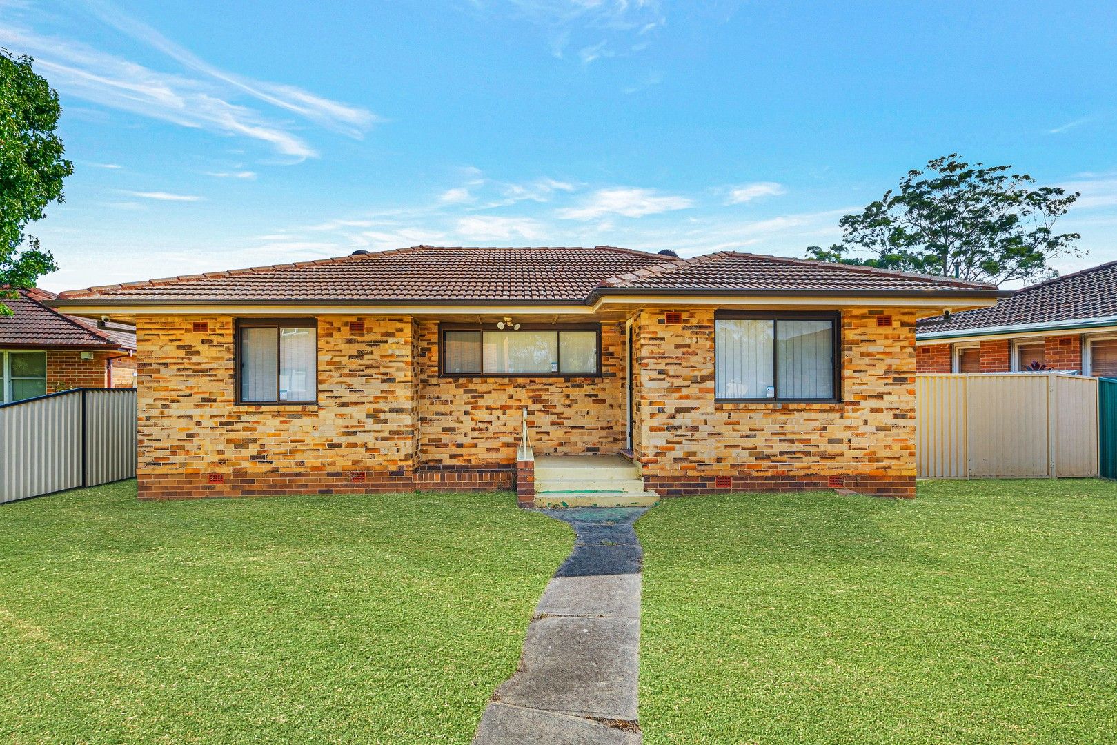 10 Huntley Place, Cartwright NSW 2168, Image 0