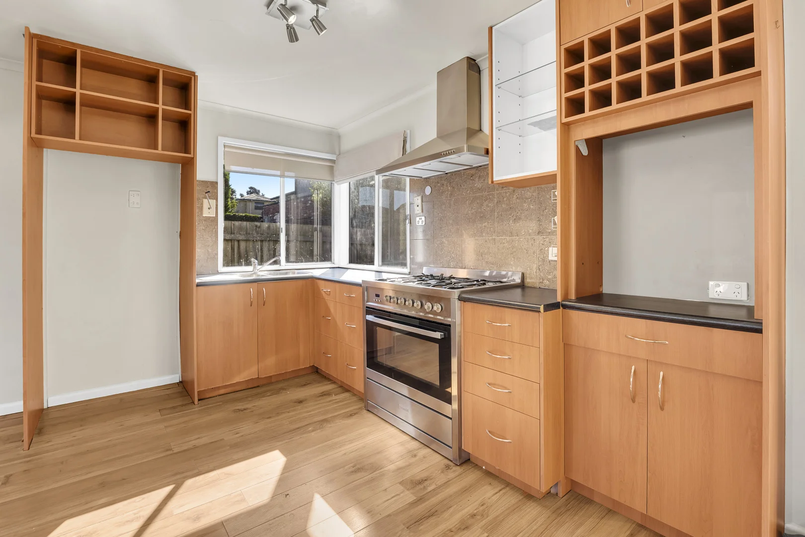 Additional image 2 of 2/89 Whitelaw Street, Reservoir VIC 3073