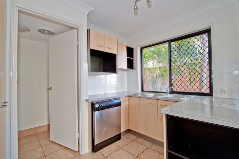 17/90 Chester Road, Annerley QLD 4103, Image 2