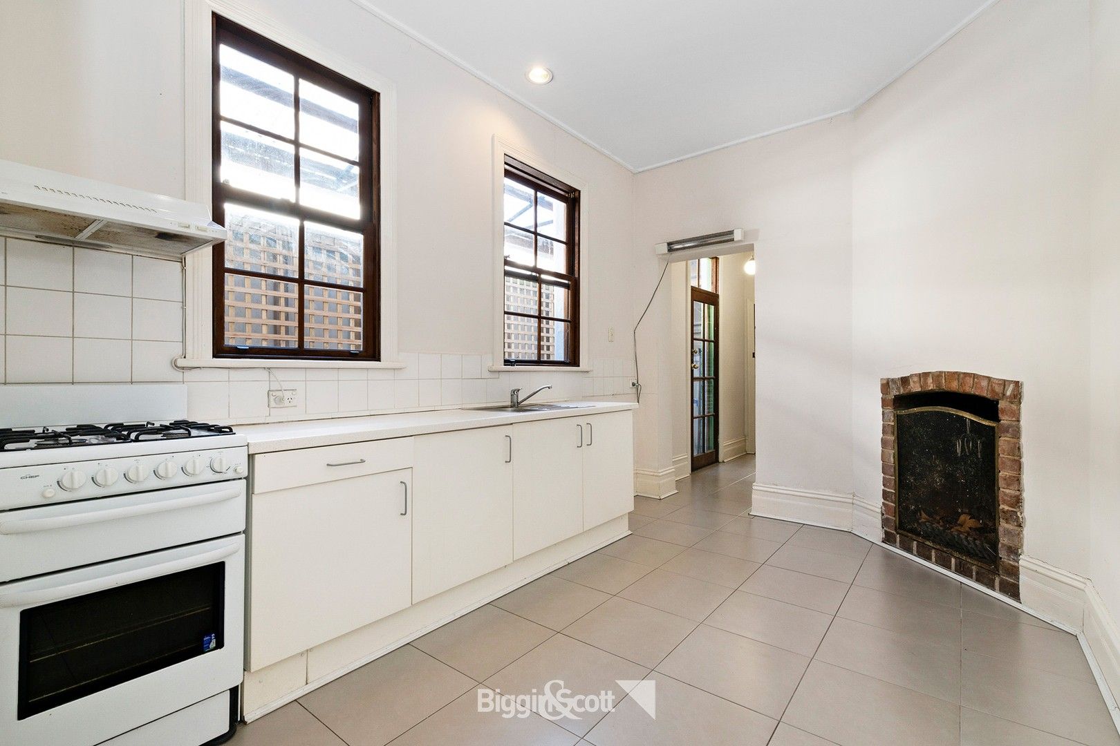 2 bedrooms House in 114 Lennox Street RICHMOND VIC, 3121