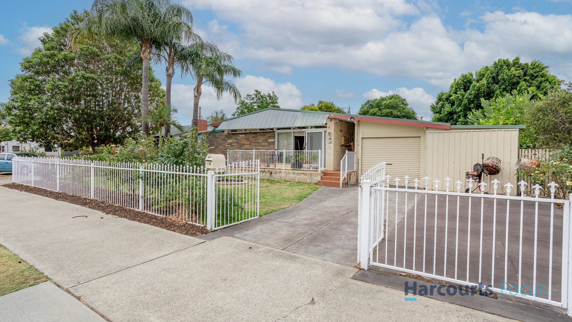 14 Gosnells Road West, Maddington WA 6109, Image 0