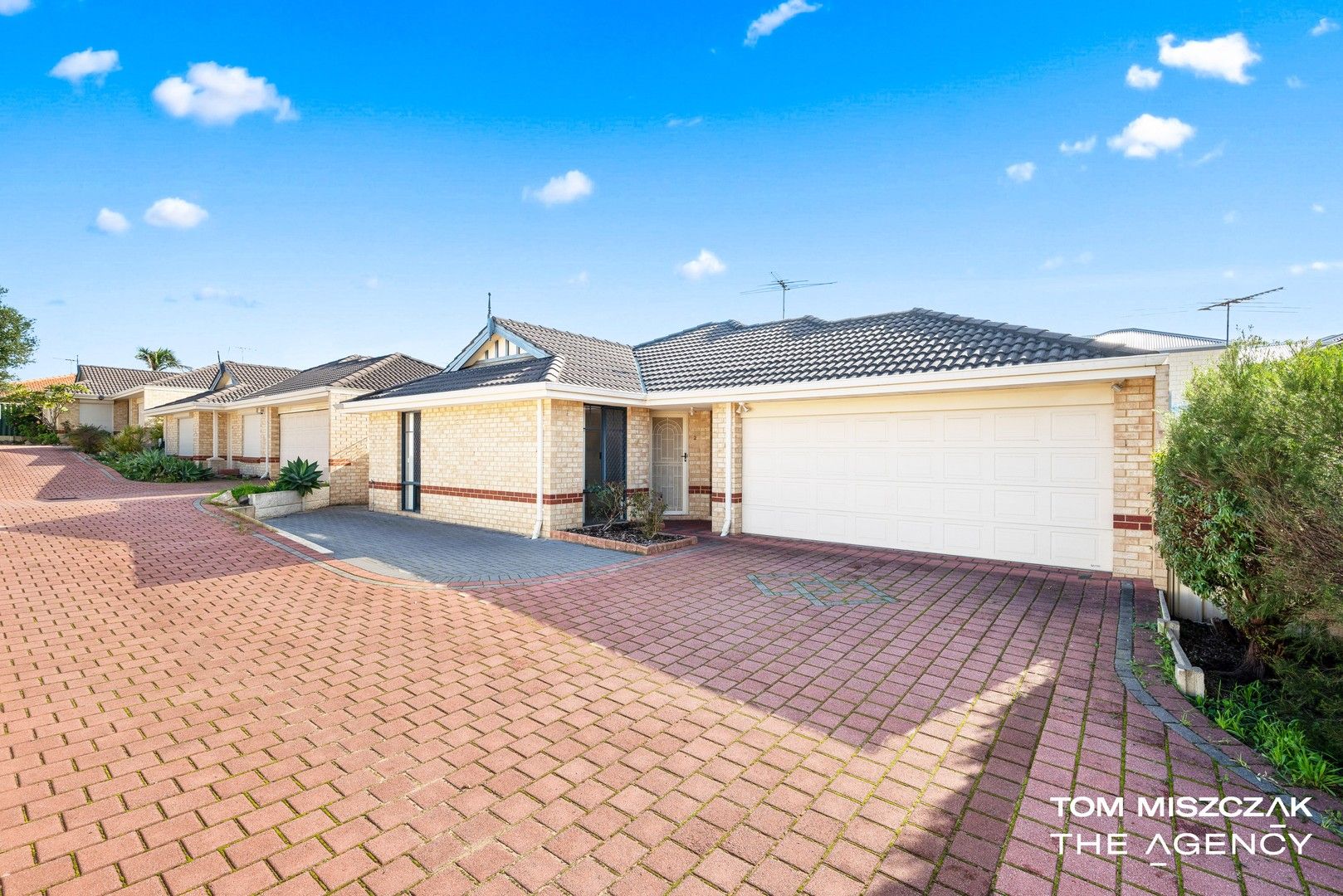 2/6 Whiteside Street, Cloverdale WA 6105, Image 0