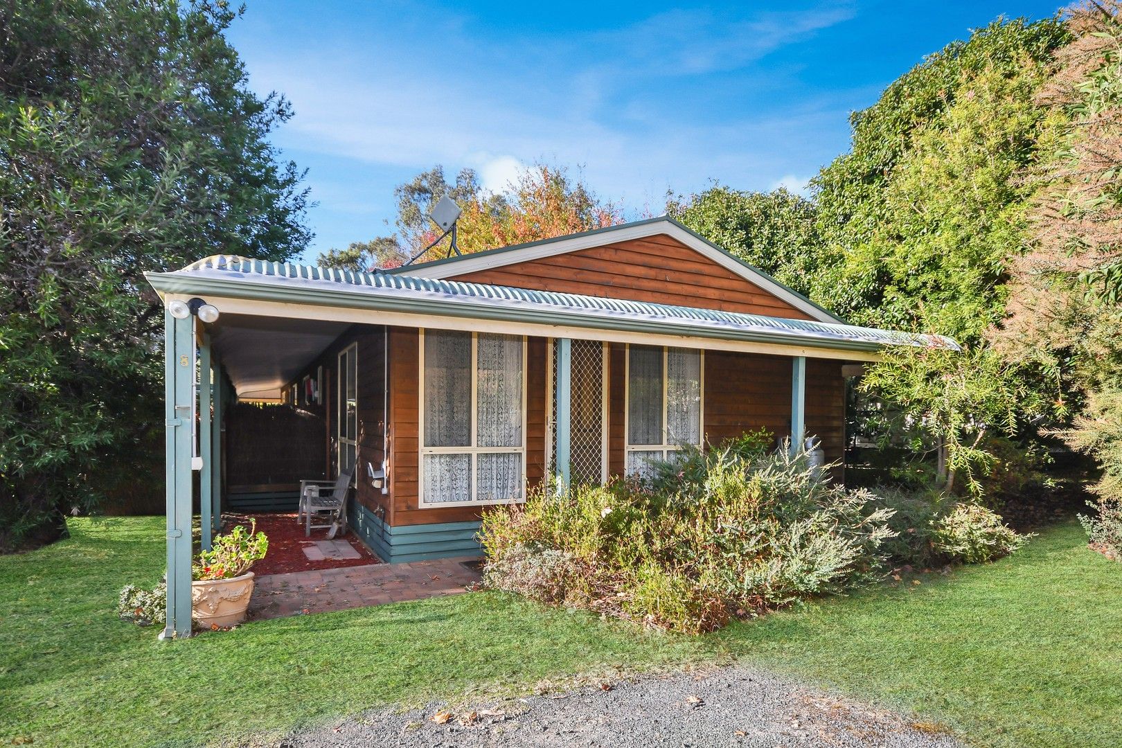 8 Heath St, Halls Gap VIC 3381, Image 0