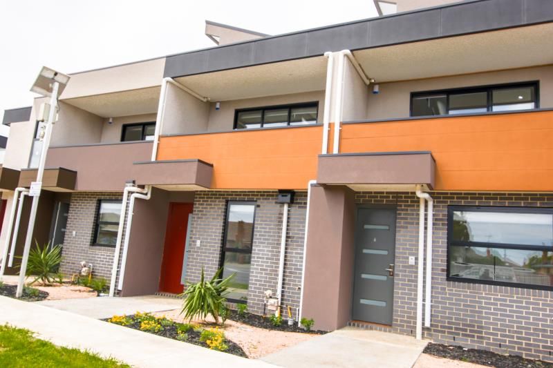 Pascoe Vale Road Glenroy Vic 3046 2 Beds Townhouse For Rent 380 00 14898503 Domain