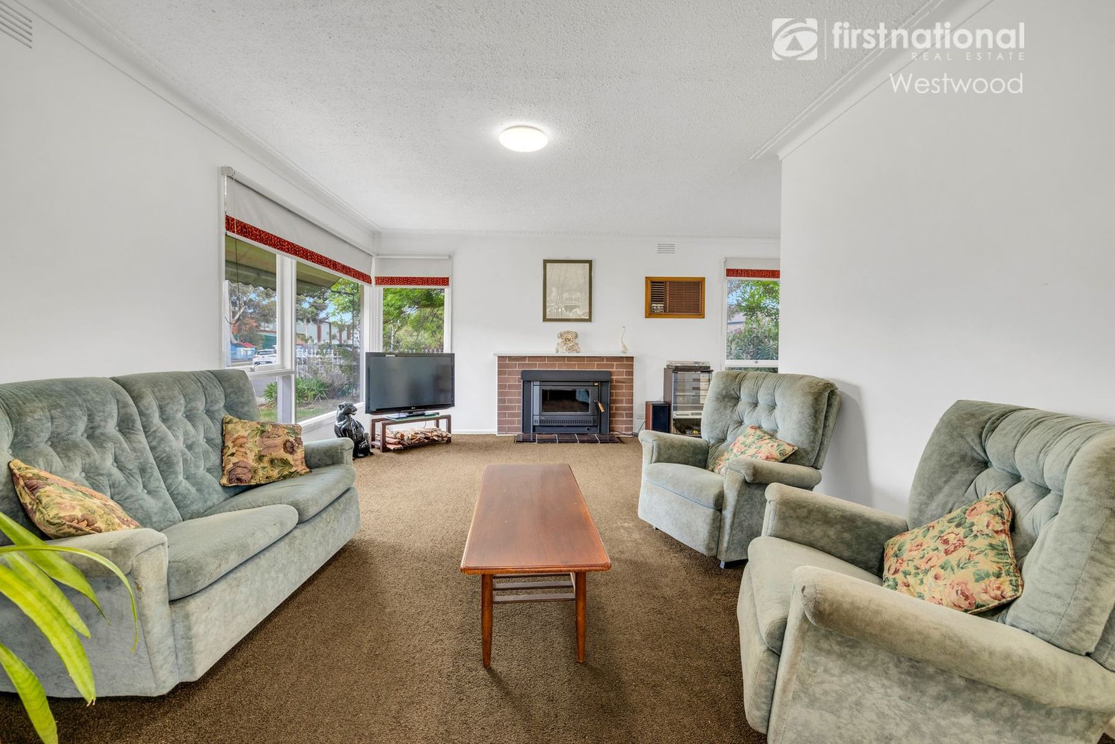 42 Langridge Street, Hoppers Crossing VIC 3029, Image 2