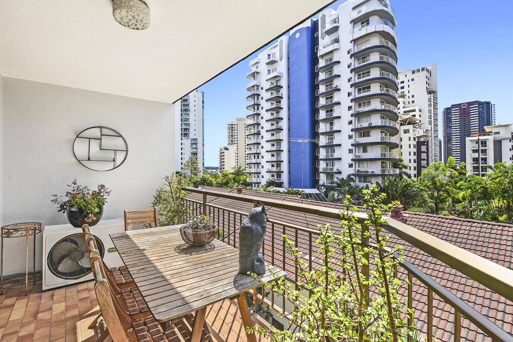 2 bedrooms Apartment / Unit / Flat in 8/11 Riverview Parade SURFERS PARADISE QLD, 4217