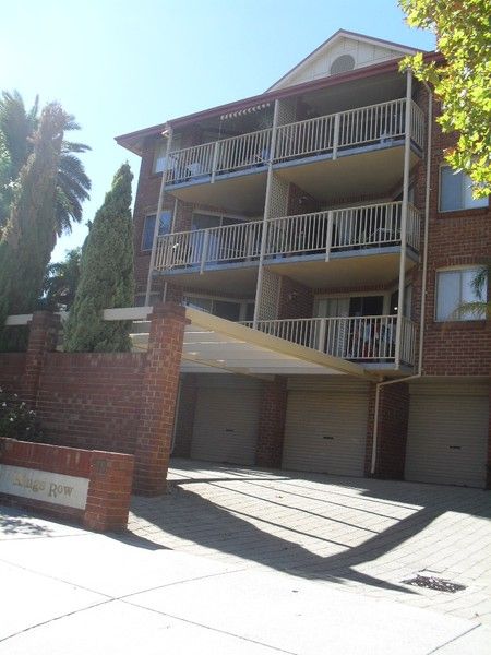 3 bedrooms Apartment / Unit / Flat in 4/12 King George Street VICTORIA PARK WA, 6100
