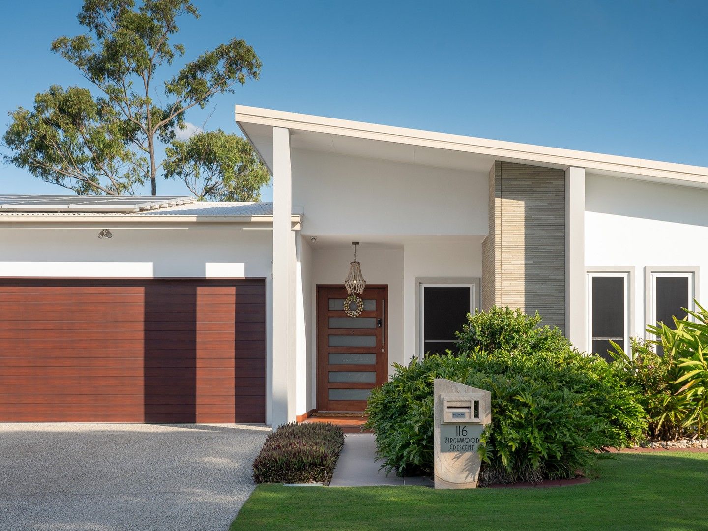 4 bedrooms House in 116 Birchwood Crescent BROOKWATER QLD, 4300