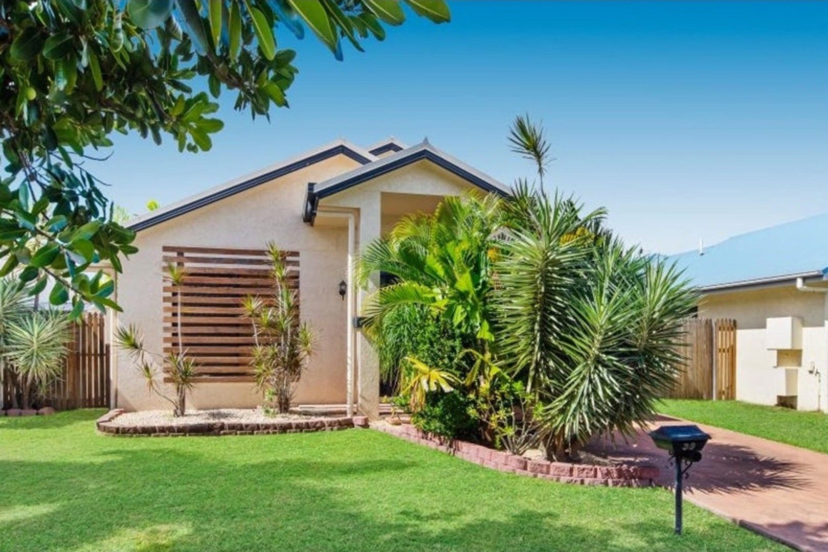 3 bedrooms House in 36 Gardenia Avenue KIRWAN QLD, 4817