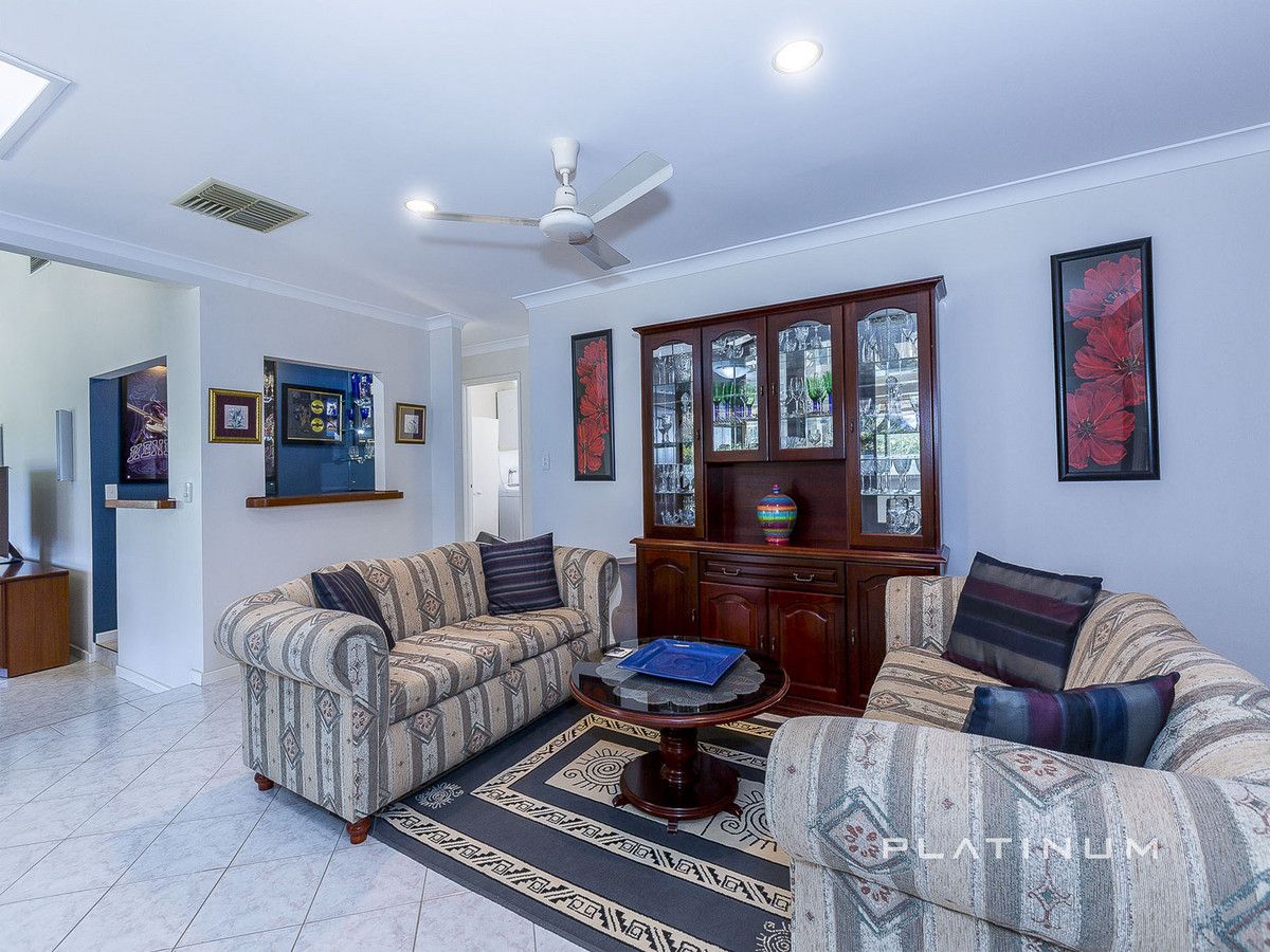 9 Mooring Crescent, Ocean Reef WA 6027, Image 2