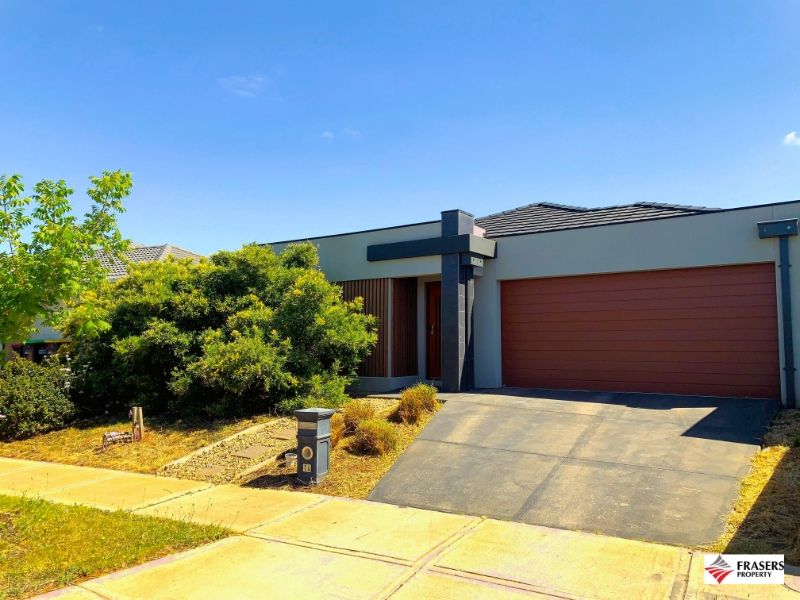 4 bedrooms House in ./14 Neyland Street STRATHTULLOH VIC, 3338