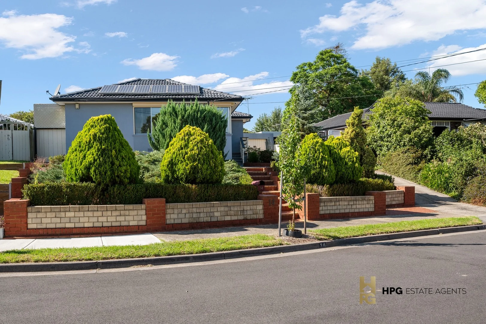 14 Castleton Court, Gladstone Park VIC 3043