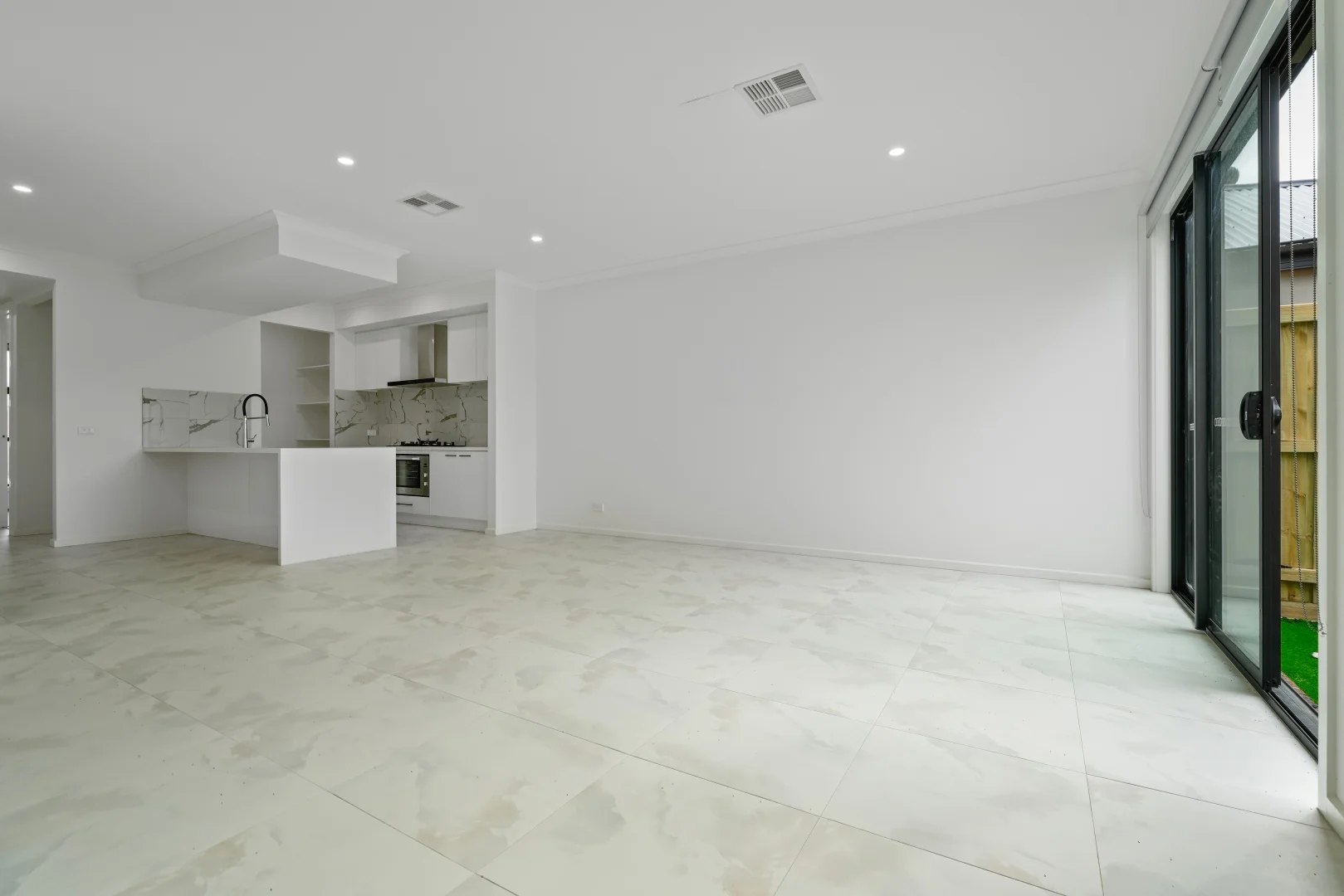 Additional image 2 of 9 Holmfirth Way, Lara VIC 3212