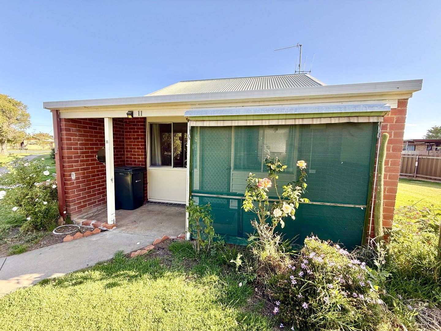 1 bedrooms Apartment / Unit / Flat in 11/424 Poictiers Street DENILIQUIN NSW, 2710