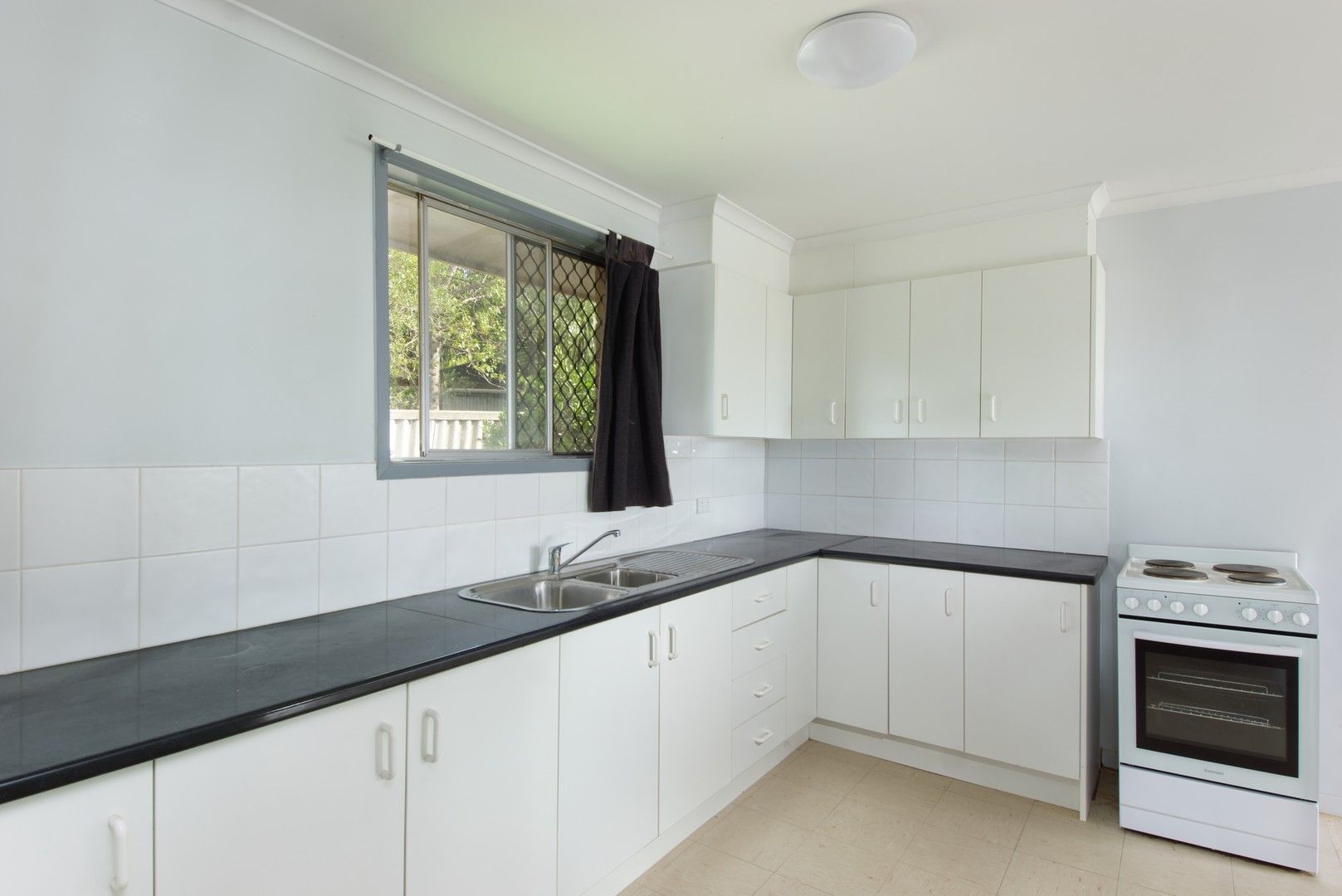 2 bedrooms Apartment / Unit / Flat in 4/74 Proposch Street OAKEY QLD, 4401
