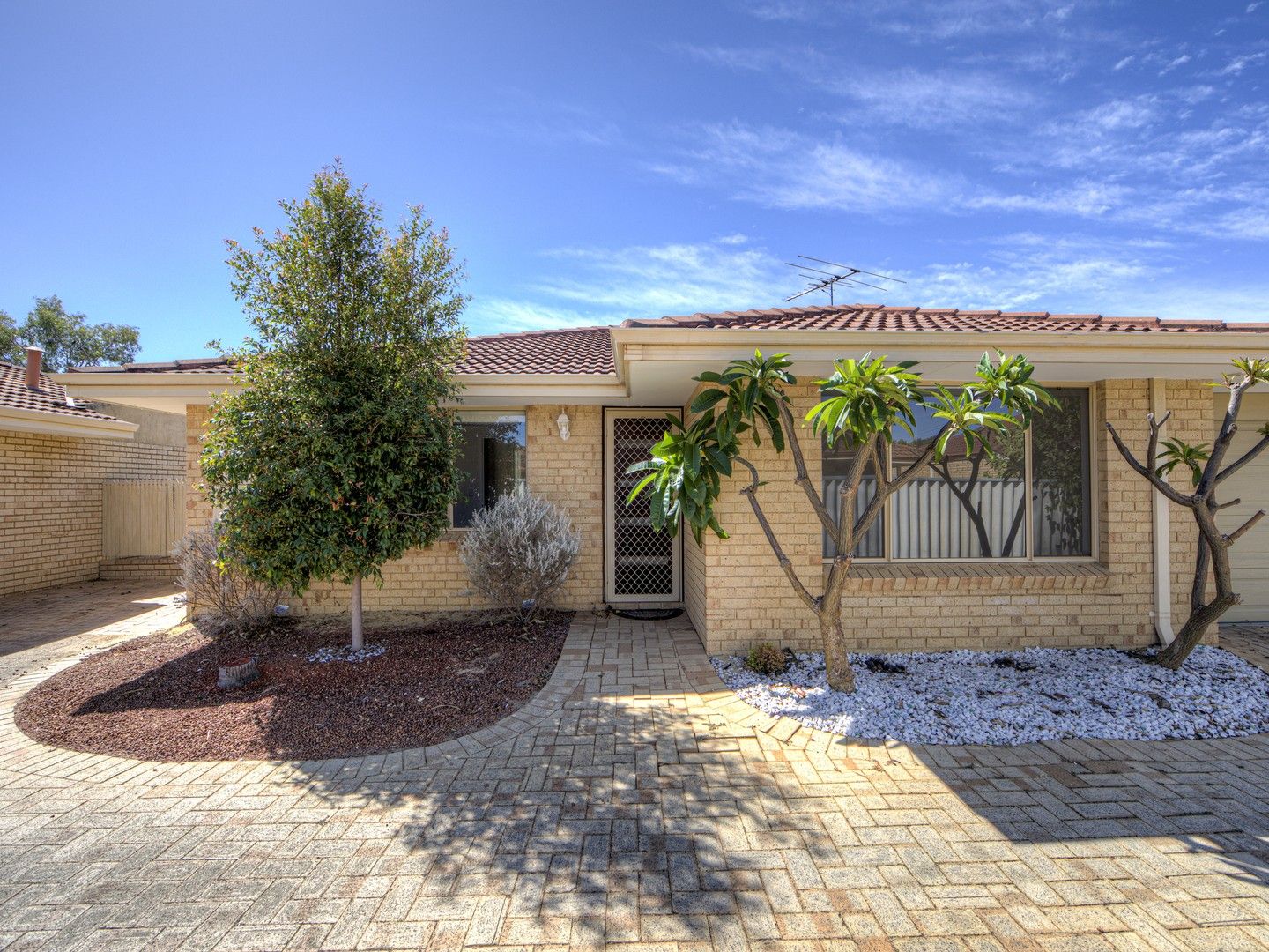 3 bedrooms Villa in 31B Kimberley Street BELMONT WA, 6104