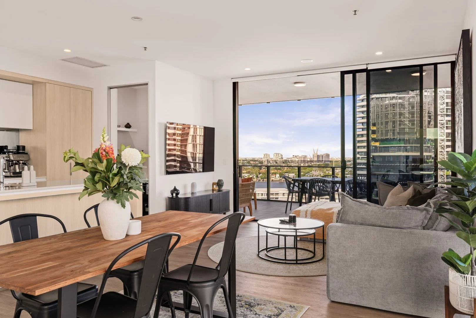 1509/12 Cunningham Street, Newstead QLD 4006