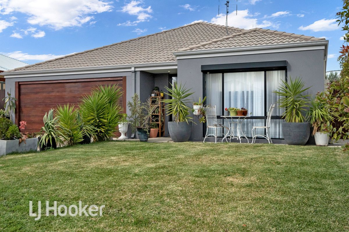 52 Blackwood Meander, Yanchep WA 6035, Image 0