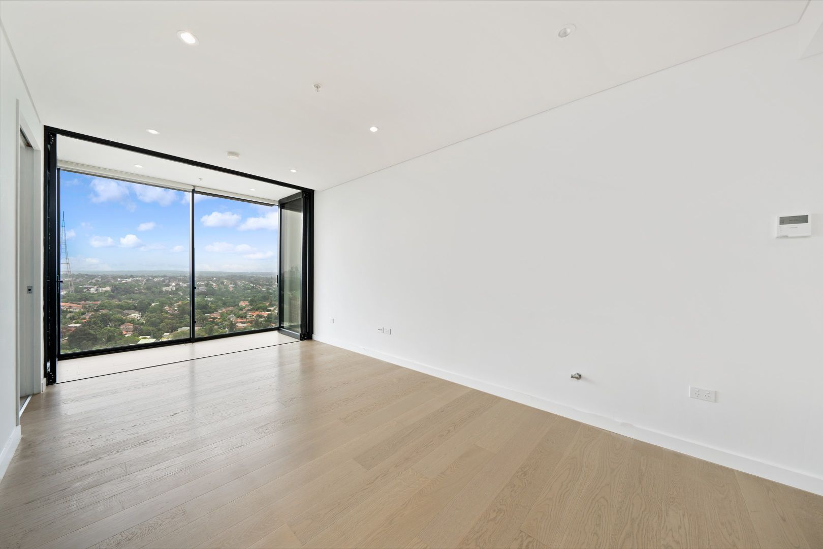1 bedrooms Apartment / Unit / Flat in 2401/10 Atchison Street ST LEONARDS NSW, 2065