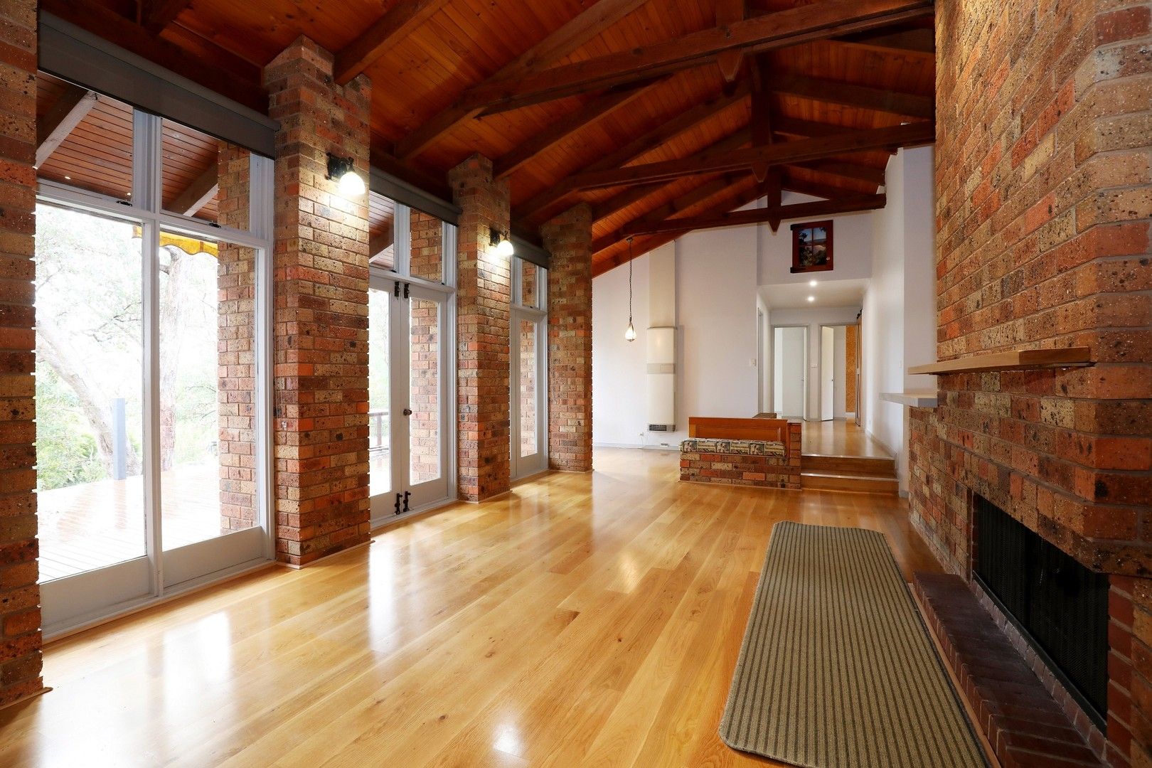 3 bedrooms House in 38 Brackenbury WARRANDYTE VIC, 3113