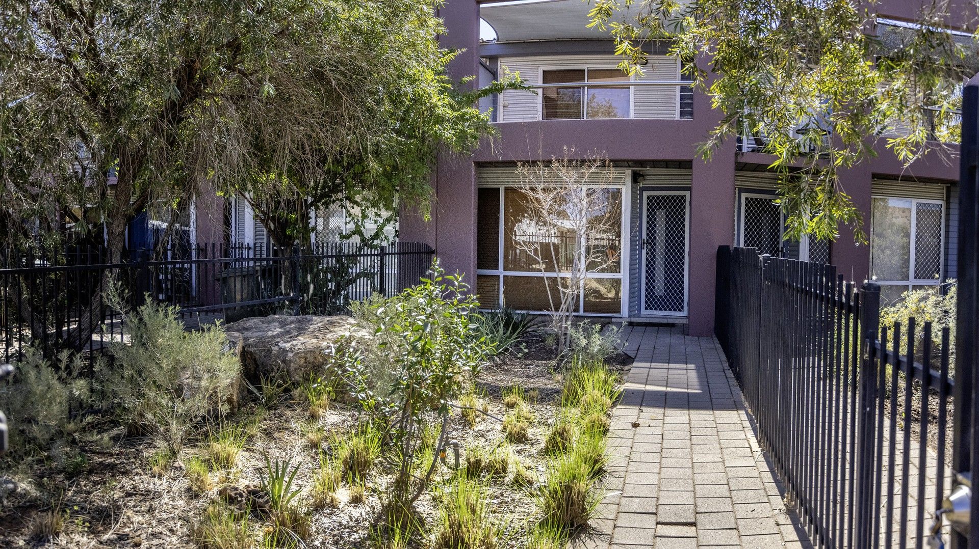 2 bedrooms Apartment / Unit / Flat in 5/26 Nicker Crescent GILLEN NT, 0870
