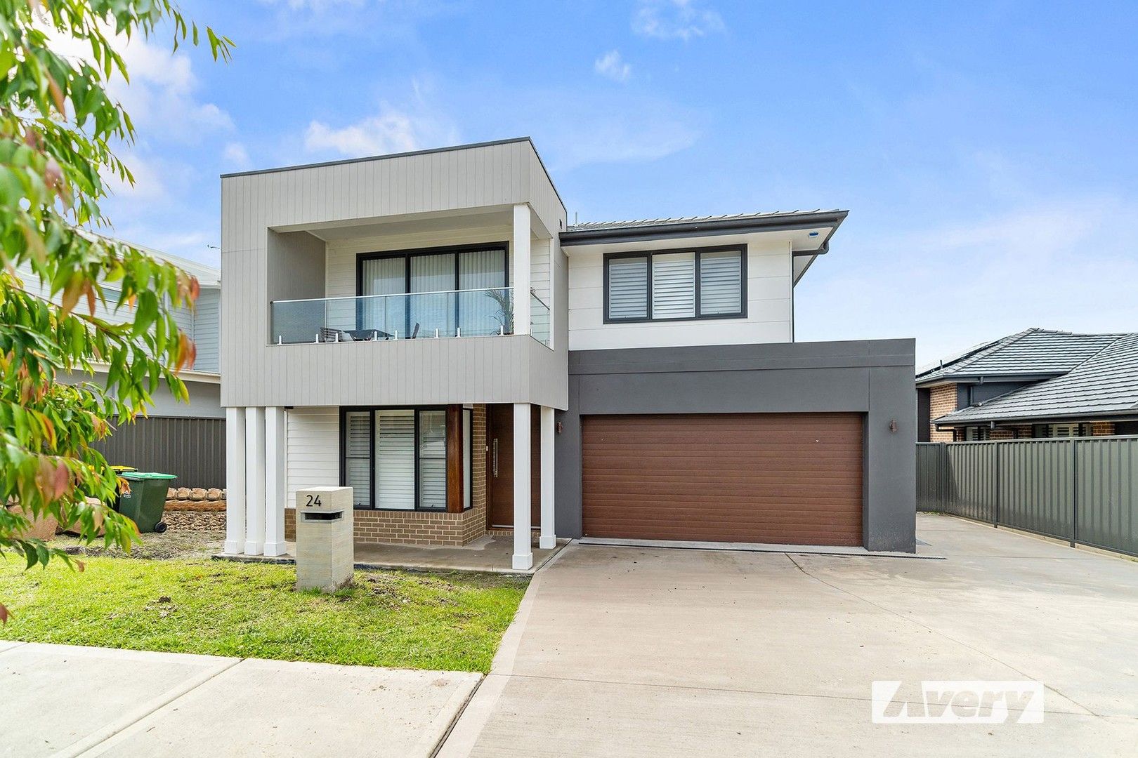 5 bedrooms House in 24 Fishermans Drive TERALBA NSW, 2284